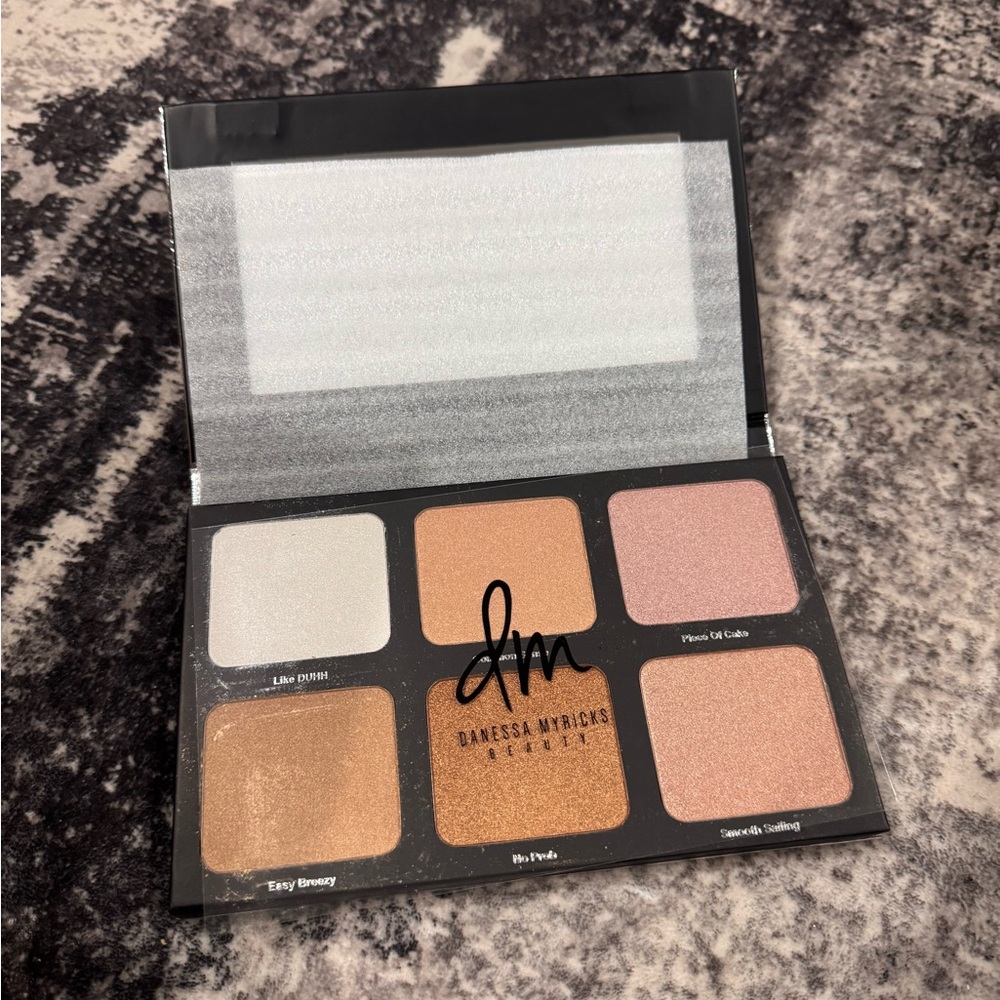 Danessa Myricks Beauty Highlighting Palette - Multi-Color